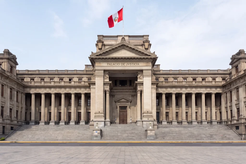 Palacio de Justicia de Lima, sede judicial donde acuden los abogados penalistas de Pasquel Bustamante Abogados